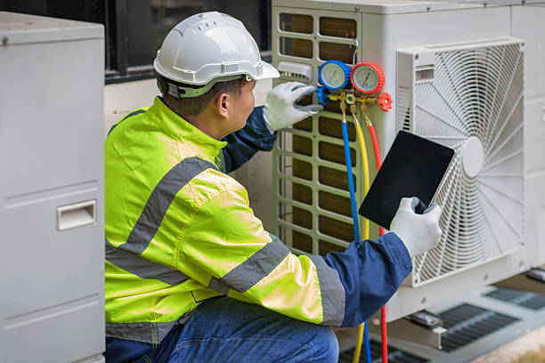Professional Hvac technician working in Saugatuck, CT
